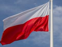 Вето Навроцкого: в Польше заявили, что урегулируют статус украинцев