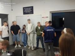 В Днепре правоохранители ликвидировали 11 мошеннических колл-центров