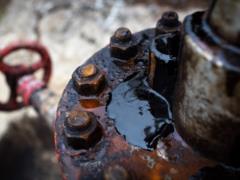 У российских нефтяных компаний резко упали прибыли