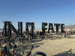 Украинская  Черная туча  на Burning Man получила вторую жизнь после уничтожения бурей