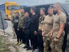 Полицейский из Киева вывозил уклонистов под видом спецназовцев