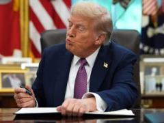 Трамп анонсировал беседу с Путиным и разрешение войны