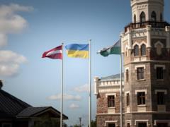 Латвия закупит в США оружие для Украины