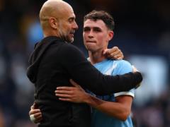 Guardiola Placing Foden with the creature of the PISLA GOLA at Derbi