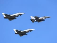 Великобритания направит истребители Typhoon в Польшу
