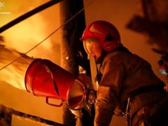 Дроновая атака на Полтавщину: горело предприятие