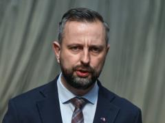 Вице-премьер и министр обороны Польши Владислав Косиняк-Камыш прибыл в Киев
