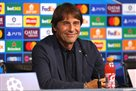 CONTE: PIDDISTURE to GRAS ZCHECTER SITI ZI Skudetto on the breasts