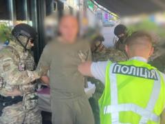 В Киеве задержали организатора схемы для уклонистов