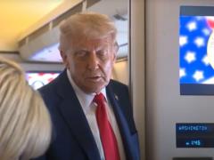 Трамп предложил лишать лицензий телеканалы, которые его критикуют