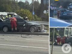 В Киеве в результате ДТП легковушка влетела в отбойник: часть ограждения пробила авто насквозь, есть погибший. Фото и видео