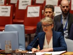 Лондон готов сбивать  заблудившиеся  самолеты РФ