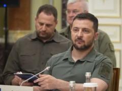 Зеленский на заседании фракции  Слуги народа  заявил о намерении баллотироваться на следующих выборах – Politico