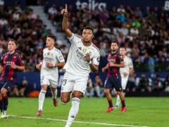LA LIGA: Real Madrid Rosgromiv Levante, and VILARRREARAL VIRVAV Peremoye in Sevil