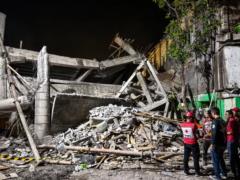 В Индонезии произошло разрушение школы. Под завалами могут оставаться люди