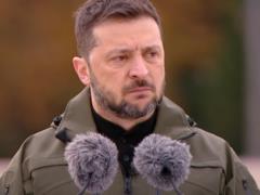  Украина выстоит : Зеленский поздравил украинцев с Днем защитников и защитниц и отметил их подвиг в войне.