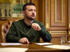 Президент присвоил звание героя 16 городам