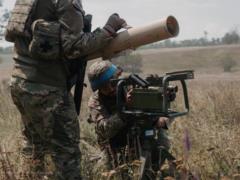 Бои ведутся на 12 направлениях - Генштаб