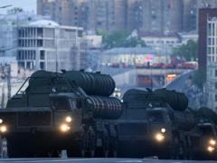Индия планирует приобрести в России пять ЗРК С-400