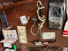 В Кривом Роге рэкетиры пытали бизнесмена паяльником ради $500 тысяч