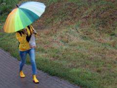 Погода в Украине 10 октября: дожди, сильный ветер и прохлада