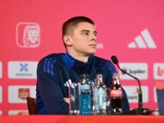  Хочу пожелать терпения : футболист сборной Украины Миколенко высказался о недовольстве болельщиков и давлении на команду