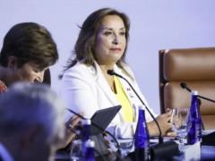 В Перу единодушно отправили в отставку очередного президента страны
