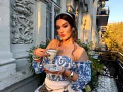 Bonni Shine представляет новый сингл «Твоя» – гимн страстной любви, двигающей мир