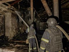 В ГСЧС показали последствия атаки дронов на Чугуев
