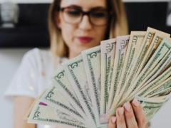 Этим знакам зодиака везет в финансах. Они притягивают процветание