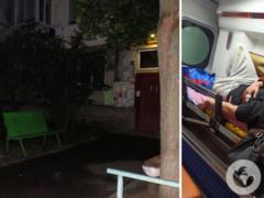 В Киеве молодой человек ранил ножом прохожего за отказ дать сигарету: убегая, нападавший сломал ногу.
