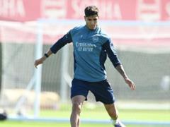 Turning around to train at Arsenal