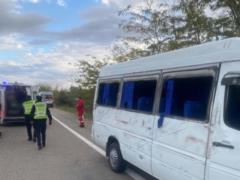 Под Одессой на трассе перевернулся микроавтобус: восемь пострадавших