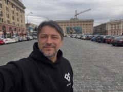 Притула запостил редкие фото с женой и детьми