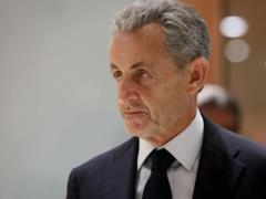 Осужденный экс-президент Франции Саркози отправляется в тюрьму