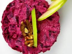 Вкусный салат из свеклы  Радуга : рецепт блюда на каждый день