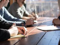 Справка о работе: должен ли работодатель ее выдавать работнику