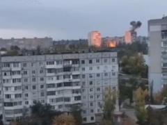Моменты попаданий в Херсоне показали на видео