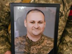  Навсегда в строю : в Полтаве попрощались с защитником, который погиб в Донецкой области.