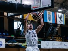  Днепр  в напряженном матче одолел  Старый Луцк  в Суперлиге Favbet