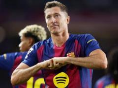 Lewandowski turned to the hidden group