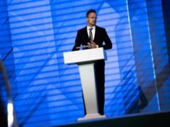 Глава МИД Венгрии сделал заявление на русском языке