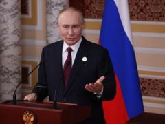 Путин предложил приостановить бои на Донбассе