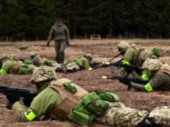Инструкторам военных учебных заведений будут выплачивать дополнительное вознаграждение, – Гончаренко