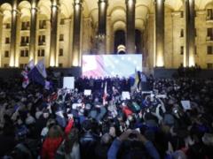 Вопреки протестам: Сейм Латвии одобрил выход из Стамбульской конвенции