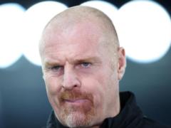 Nottingham Forest manager calls for increased VAR after controversial Manchester United goal