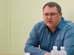 Миллионы гривен  из воздуха , путешествия и элитное авто: роскошная жизнь заместителя облсовета вызвала вопросы в СМИ