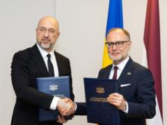 Латвия передаст Украине более 20 машин Patria