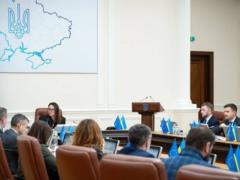 Новый курс, минималка и повышение налога: Кабмин утвердил проект бюджета Украины на 2026 год