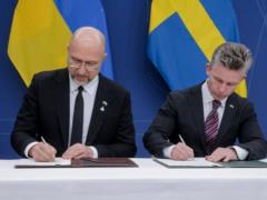 Украина и Швеция подписали оборонное соглашение
